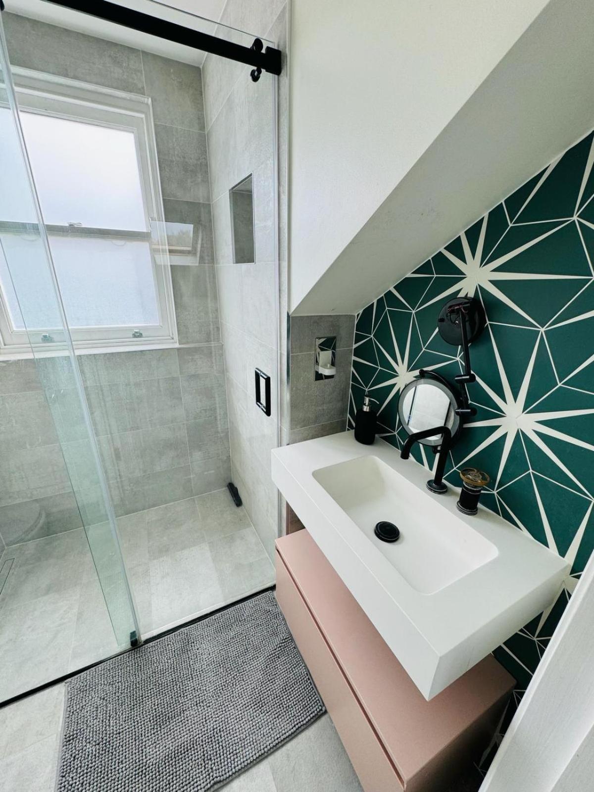 Stunning Flat In Chiswick Apartman London Kültér fotó